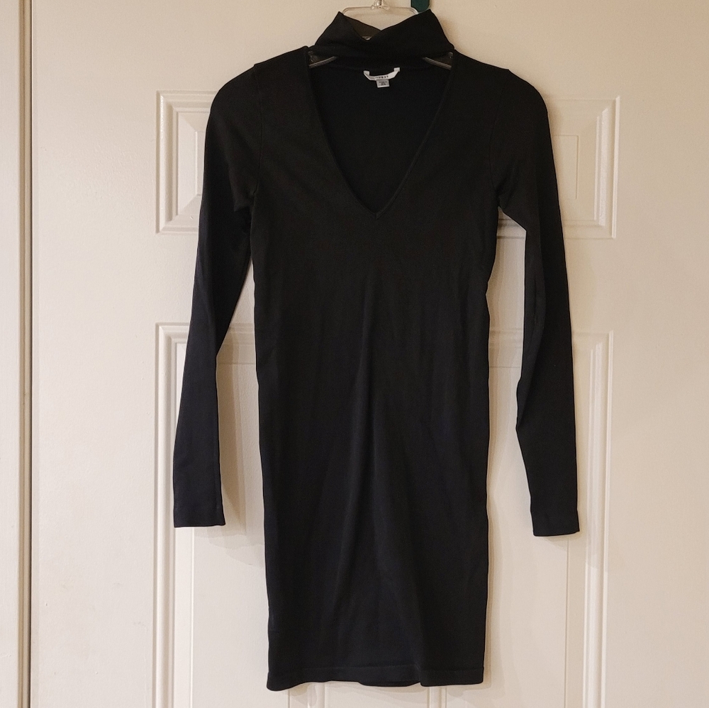 Guess V Neck Longsleeve Bodycon Dress